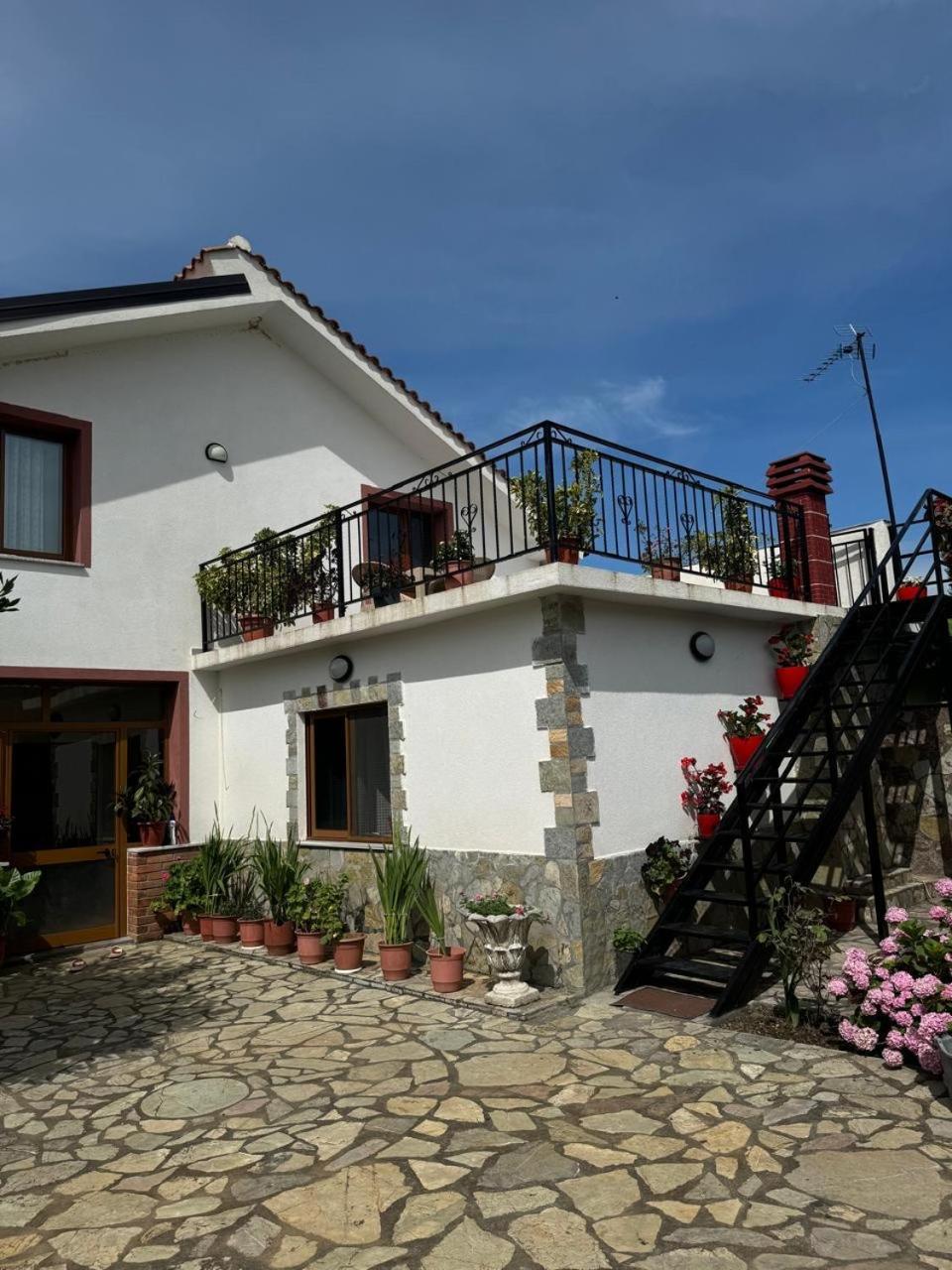 Villa Zefi Rrenc Papaj Exterior foto